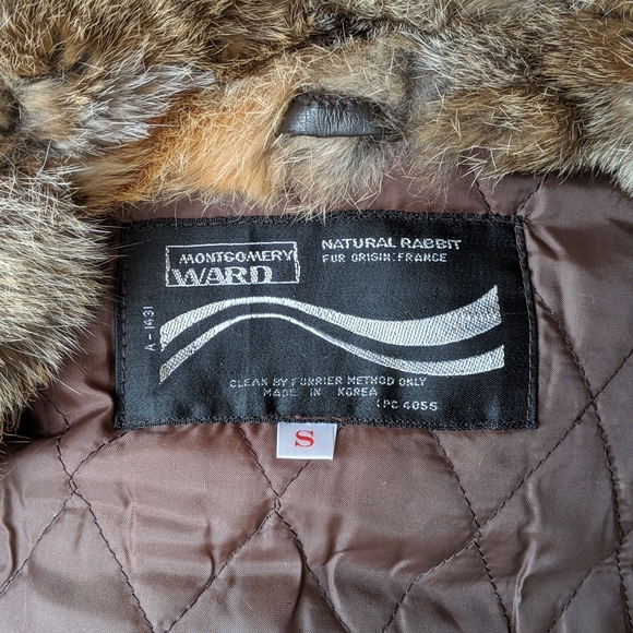70's Vintage Genuine Fur Coat by Montgomery Ward - Picture 9 of 12